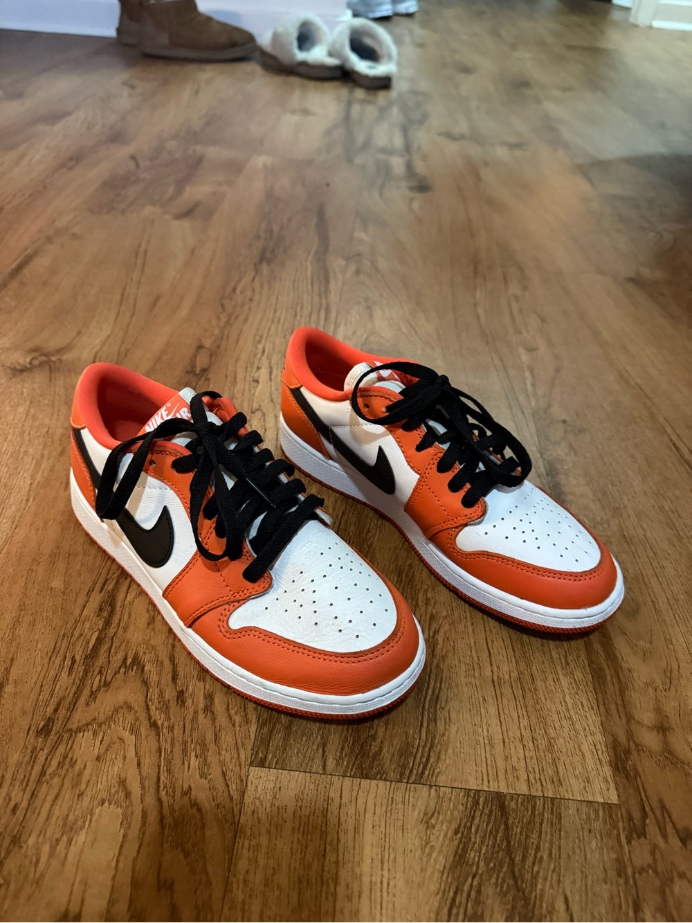 EUC Nike Sneakers